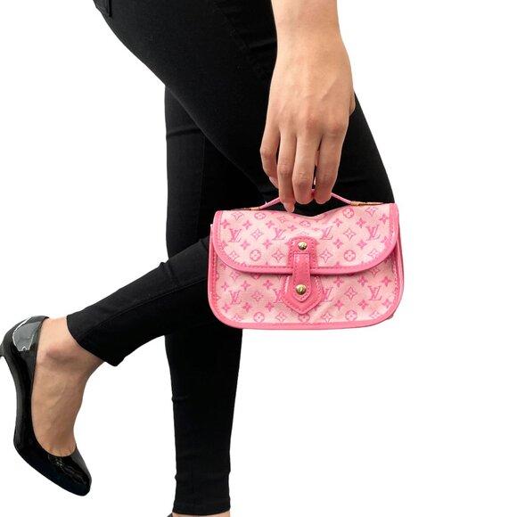 LOUIS VUITTON Vintage Monogram Mini Lin Trousse Mary Kate Pochette Bag [106007] - Picture 3 of 12